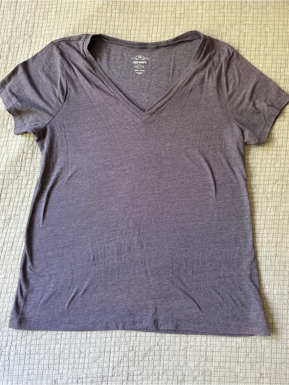 Old Navy Women's V-Neck Tee - Grey